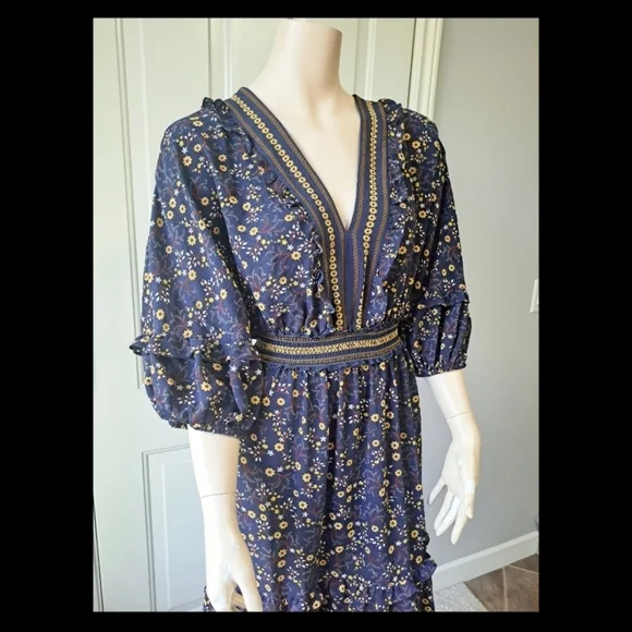 Spring dress - Picture 1 of 3